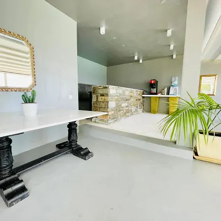 Studios Afitos Apartmanhotel 3*